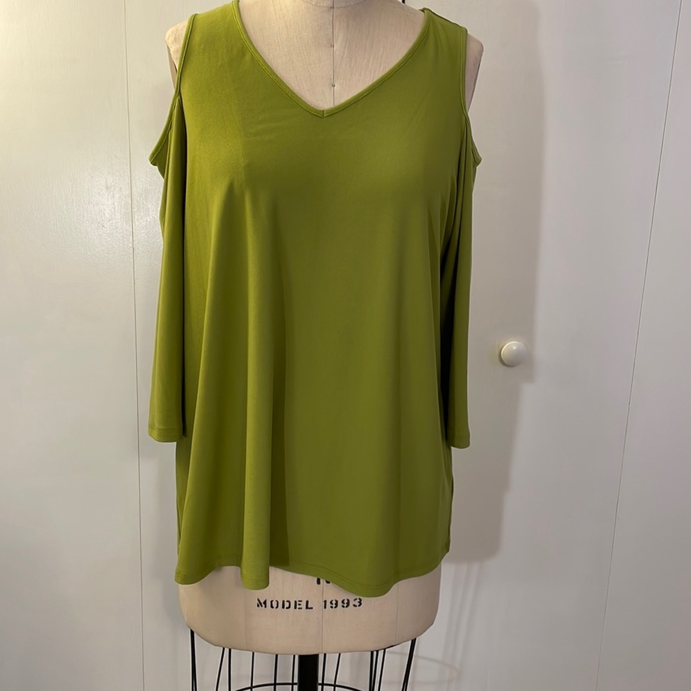 Susan Graver bright green 3/4 sleeve blouse with cold shoulder sleeve